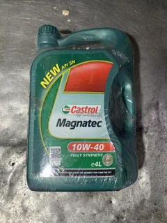 روغن موتور castrol magnatec  مدل 10W40 SN حجم 4 لیتر